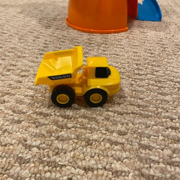 BB Junior Volvo Stacking Crane Toddler Toy - Picture 3 of 5